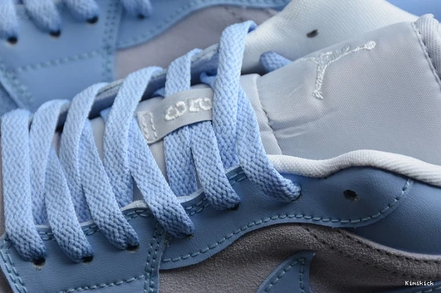 1 804 (W) Jordan University TopPick Blue Low DC0774- 0607